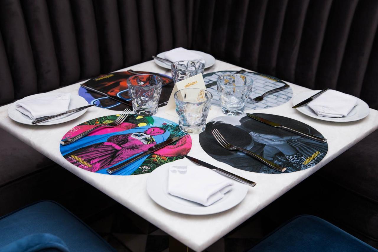 Ambiance Boutique Art Hotel Lahore Eksteriør billede Placemats