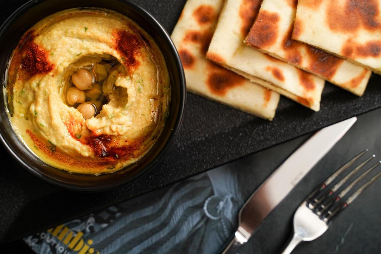 Ambiance Boutique Art Hotel Lahore Eksteriør billede Hummus