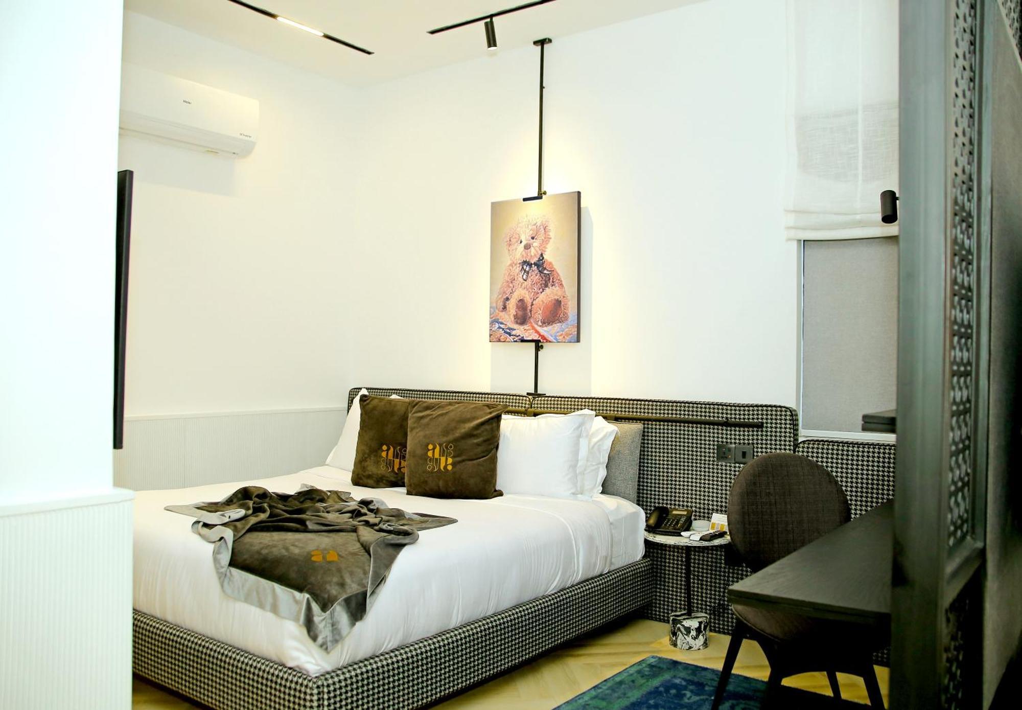 Ambiance Boutique Art Hotel Lahore Værelse billede Deluxe Room